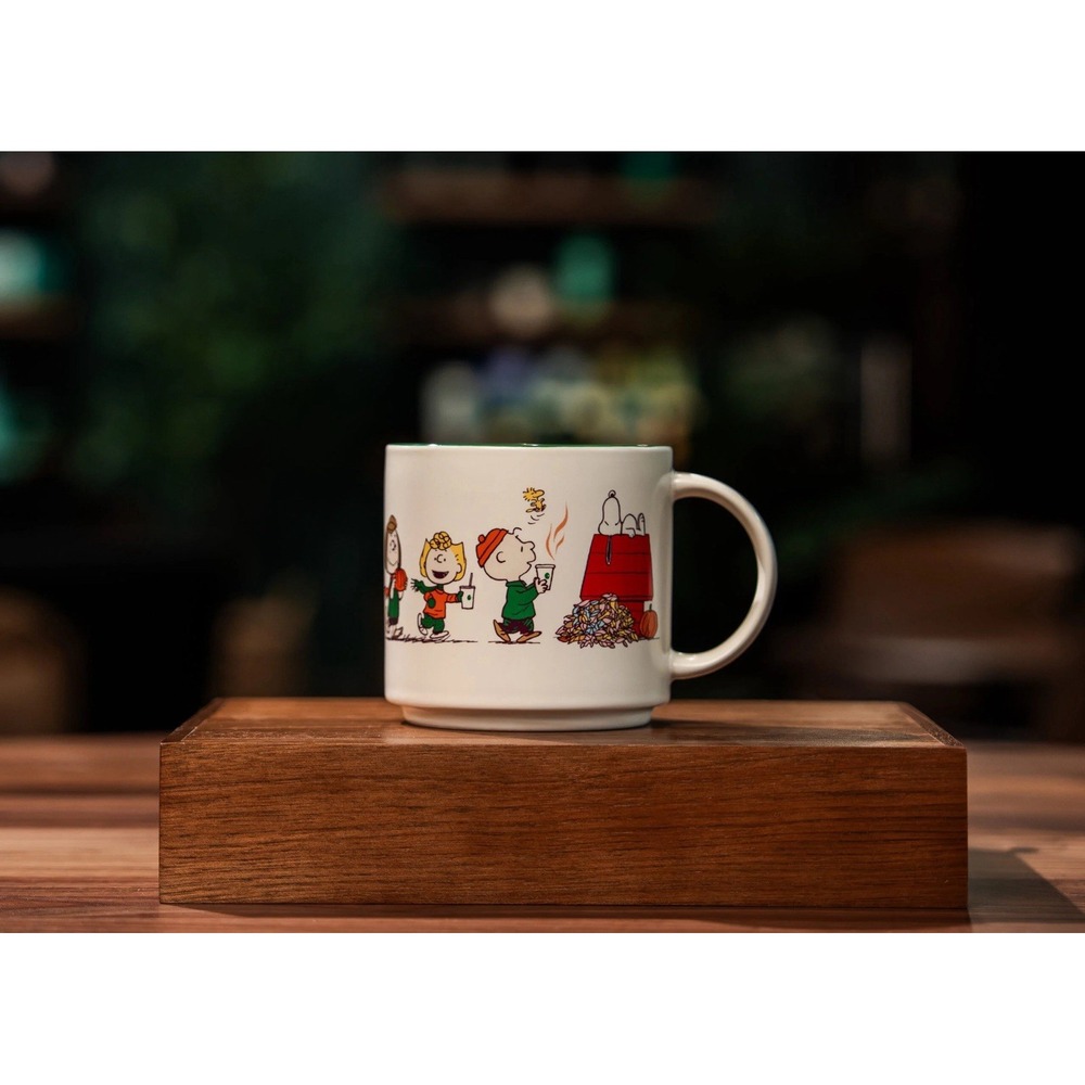 Starbucks x Peanuts Snoopy Ceramic Mug White Charlie Fall 2026 In Box Rare